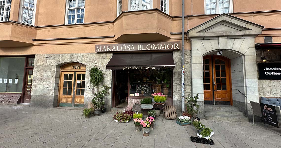 Fasaden till blombutiken Makalösa Blommor
