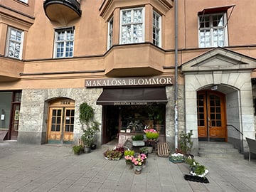 Fasaden till blombutiken Makalösa Blommor